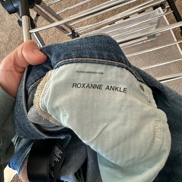 Seven7 Jeans Luxe Vintage Roxanne Ankle Distressed size 26 - Picture 7 of 7